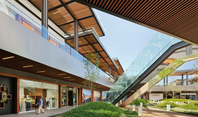 Antea Lifestyle Center Fibra Soma