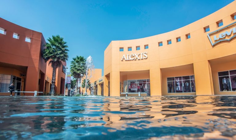 Premium Outlets Punta Norte Fibra Soma